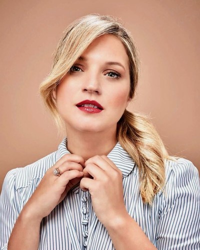 Vanessa ray 8x10 photo - ray,